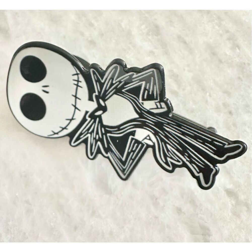 Disney Jack Skellington Halloween black and white ghost hair claw